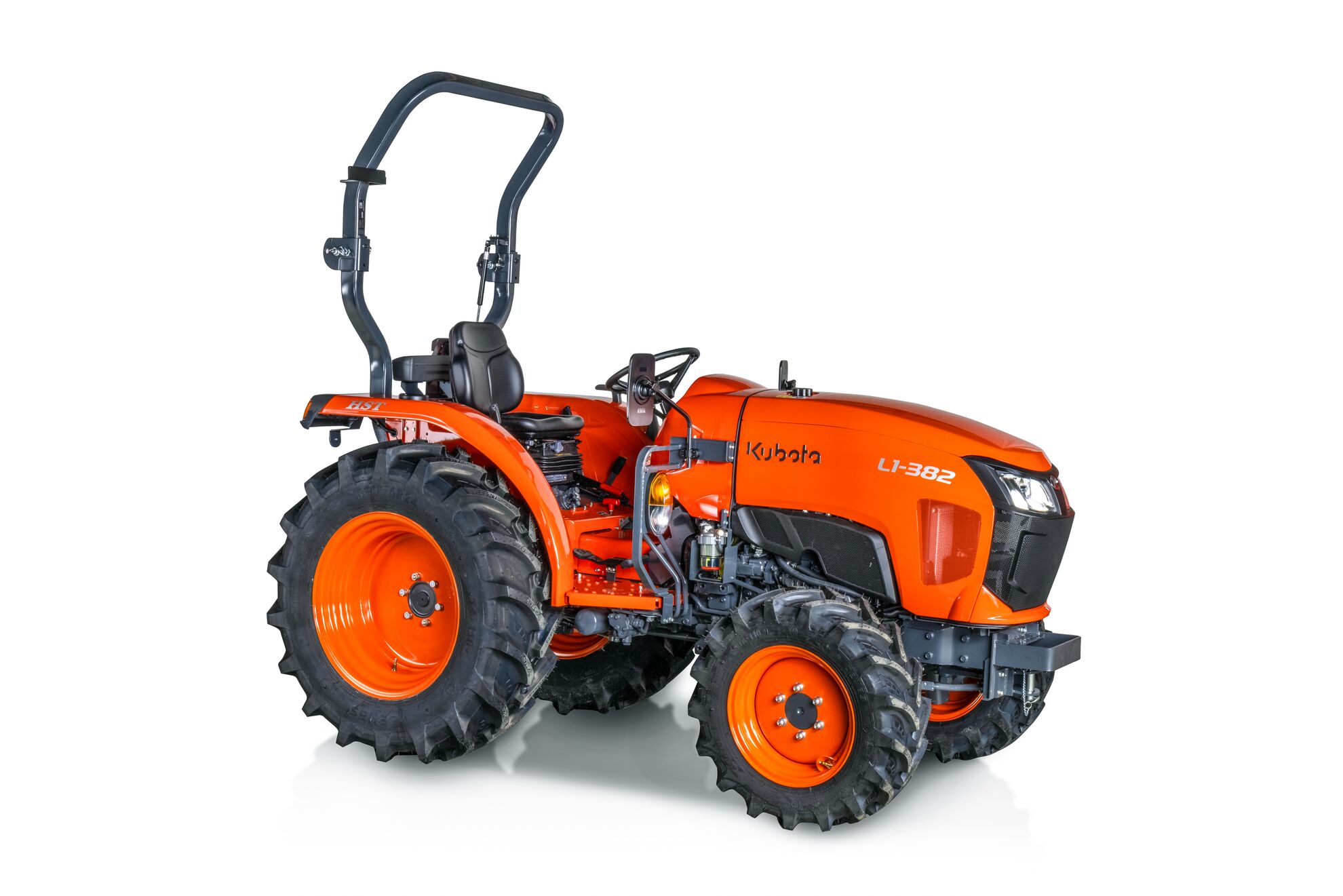 Kubota L1-382